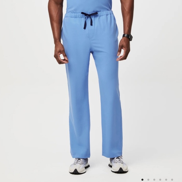 Figs • Pisco / Leon Ceil Blue Scrub Set - S Short - Picture 8 of 16